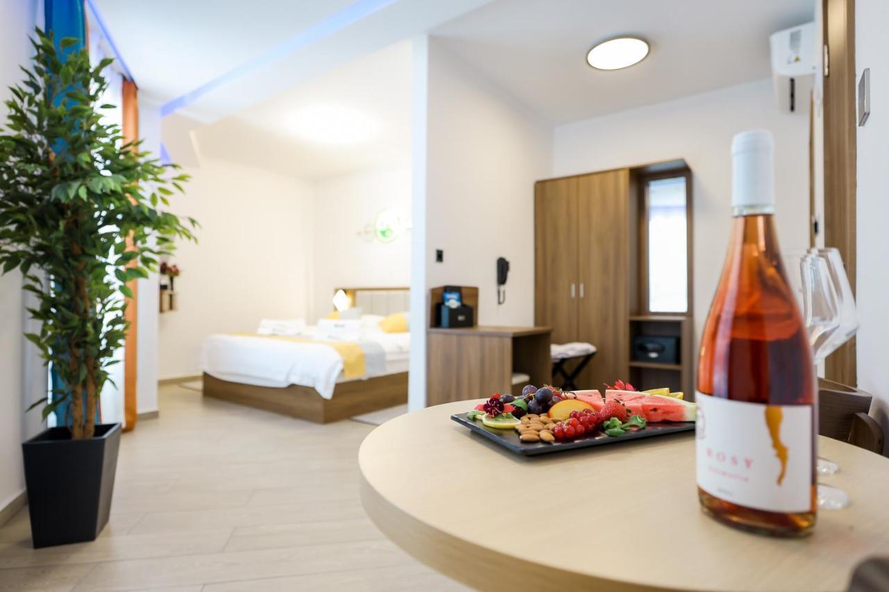 Hotel Kanjon Zrmanje Обровац Экстерьер фото