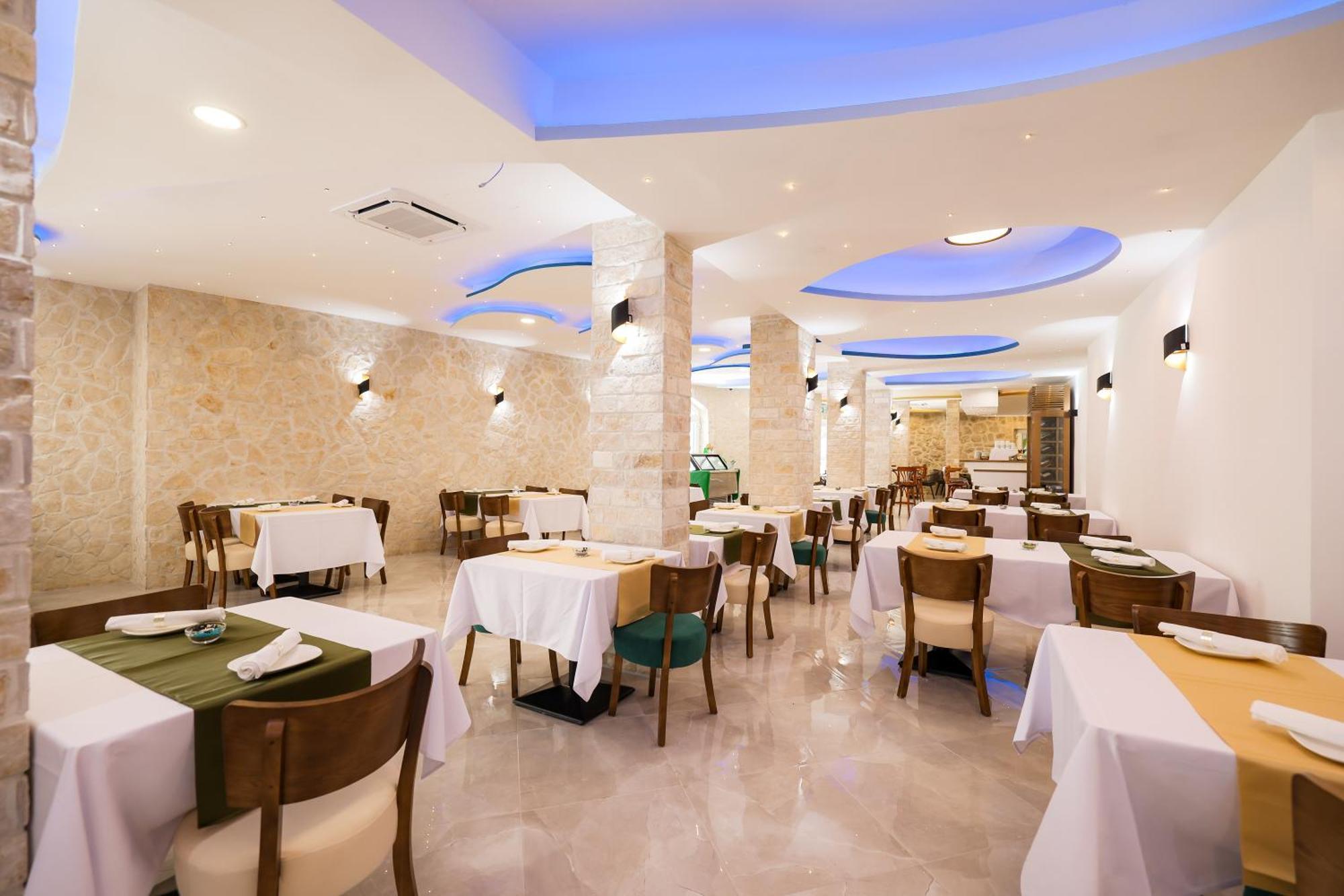 Hotel Kanjon Zrmanje Обровац Экстерьер фото