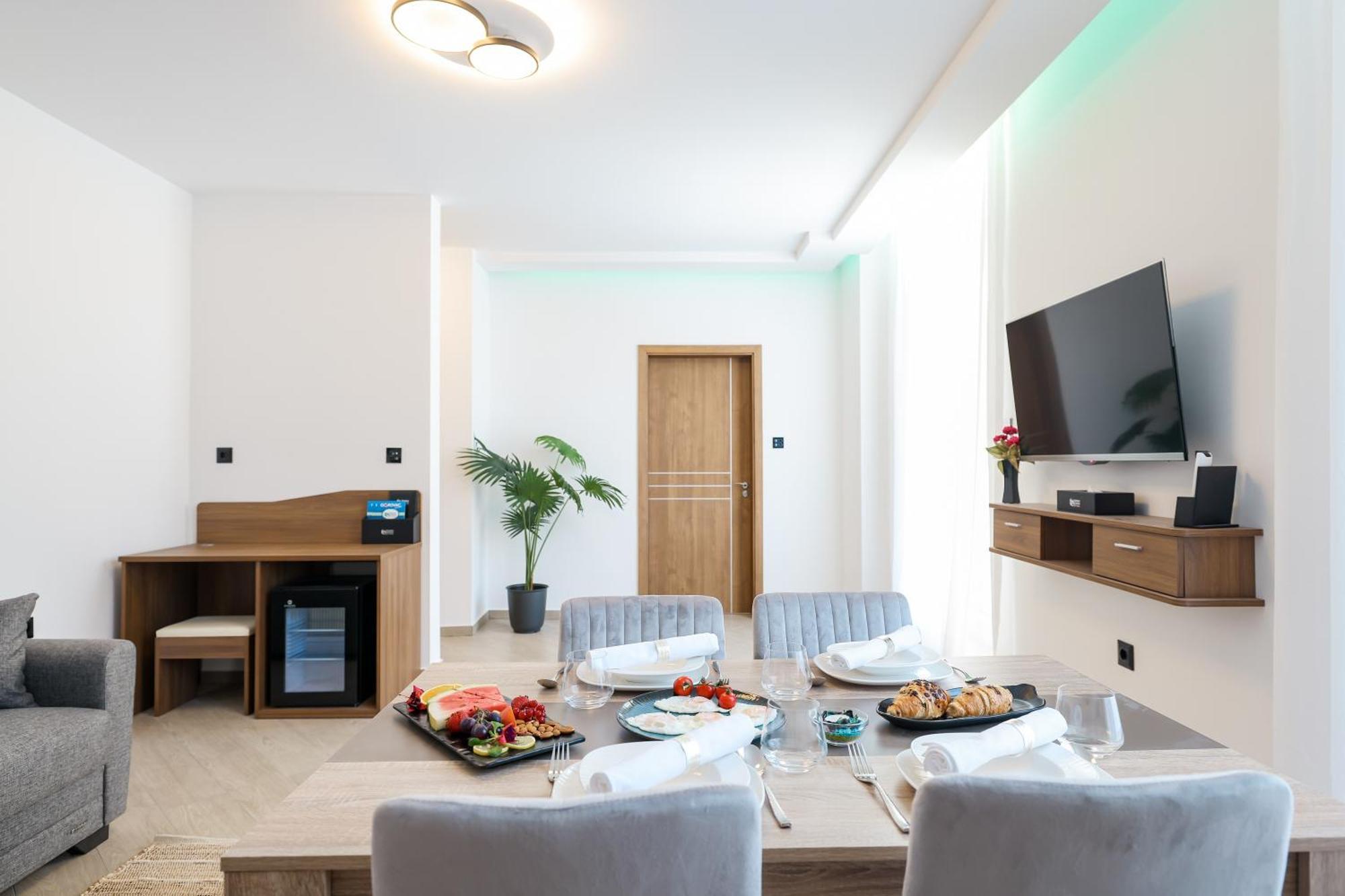 Hotel Kanjon Zrmanje Обровац Экстерьер фото